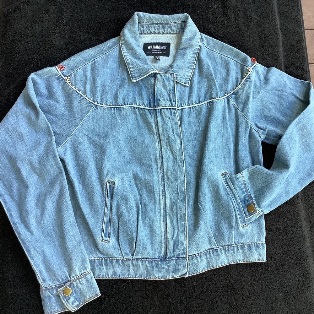 💥‼️William Rast Embellished Denim Jacket Size Medium